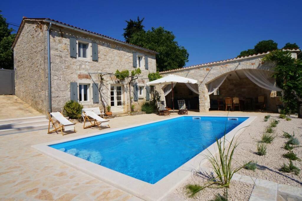 Ferienhaus Villa Alisia, wunderschönes Natursteinhaus bei Poreč, Istrien, Kroatien Vranje Selo Exterior foto