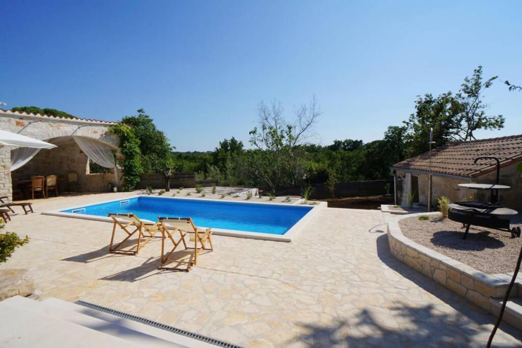 Ferienhaus Villa Alisia, wunderschönes Natursteinhaus bei Poreč, Istrien, Kroatien Vranje Selo Exterior foto